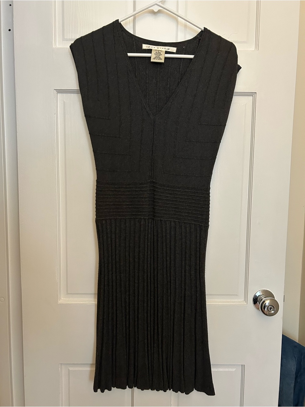 Max Studio charcoal gray Ribbed V-Neck sweater Midi Dress
